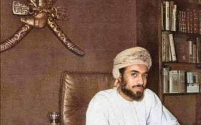 في عيون الناس تكبر